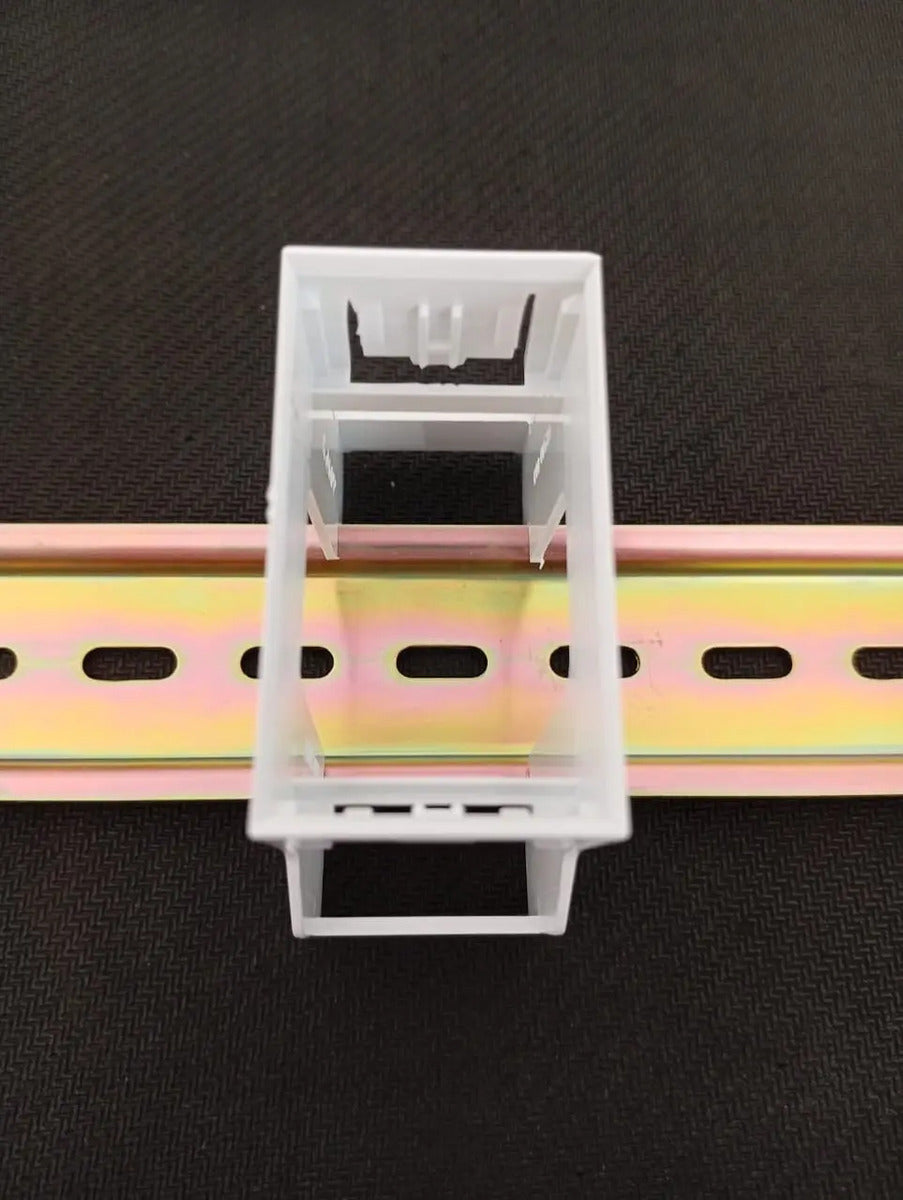 Interruptor 9/12 Para Riel Din Con Soporte Blanco Sec
