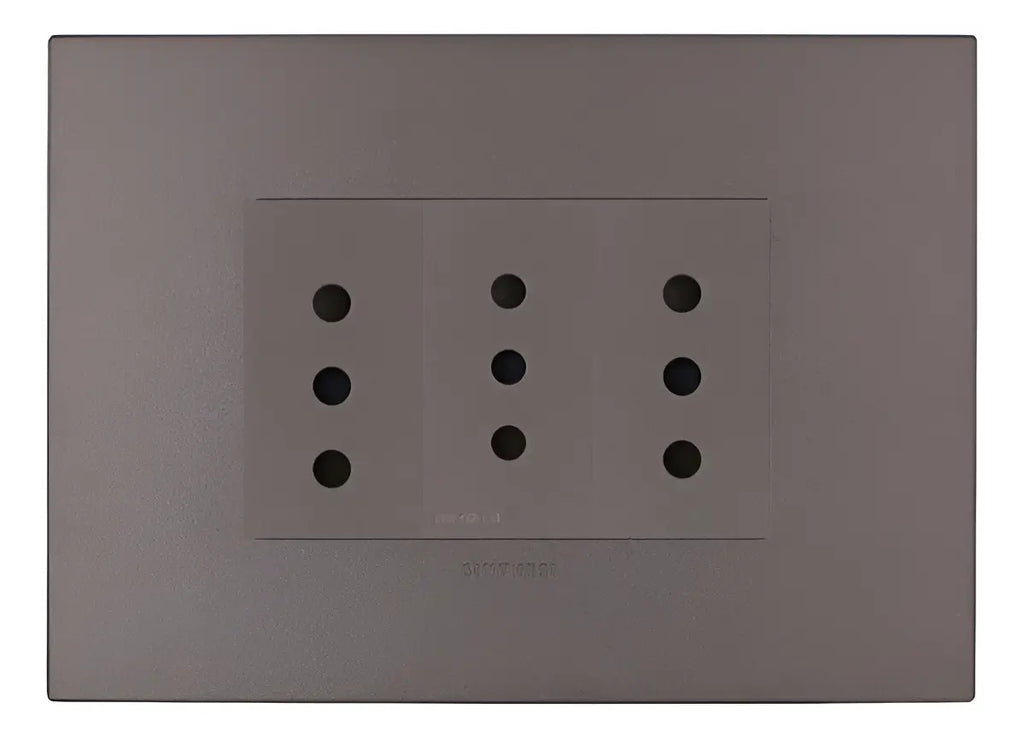 Enchufe Triple 10a Piedra S44 Sinthesi