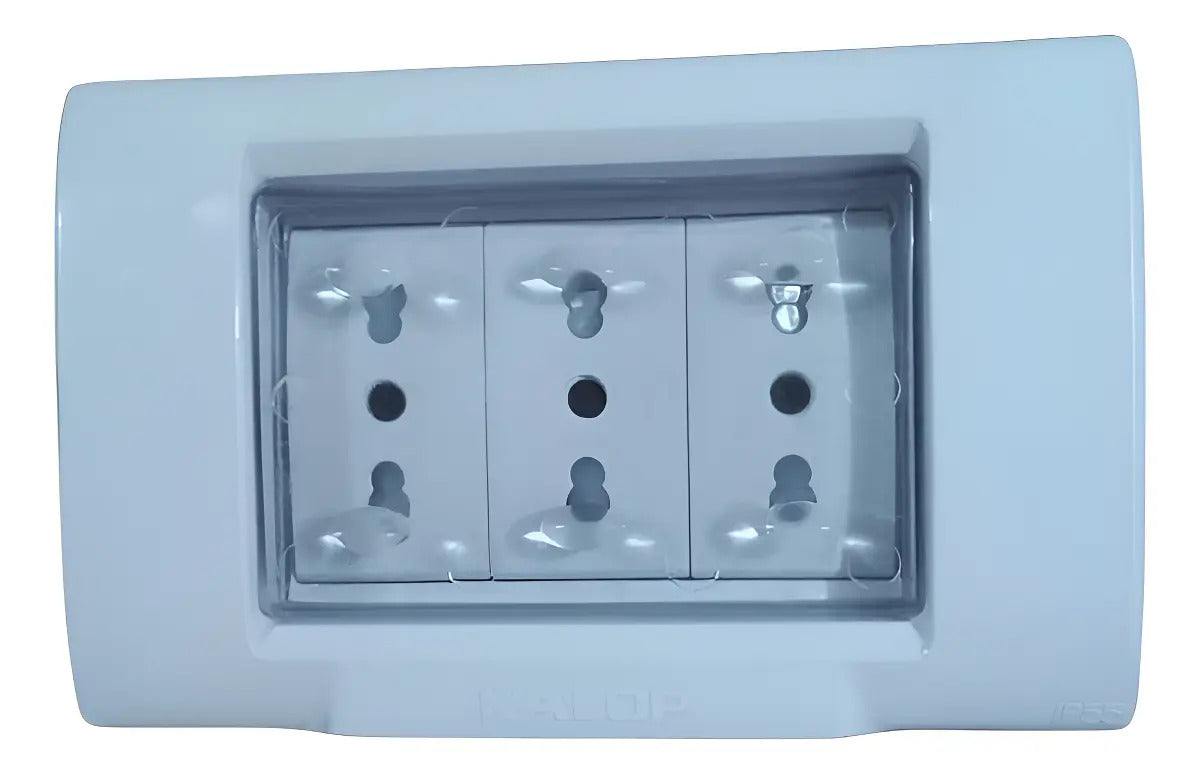Tomacorriente Embutido Triple 10/16a Exterior Ip55 Hidrobox.