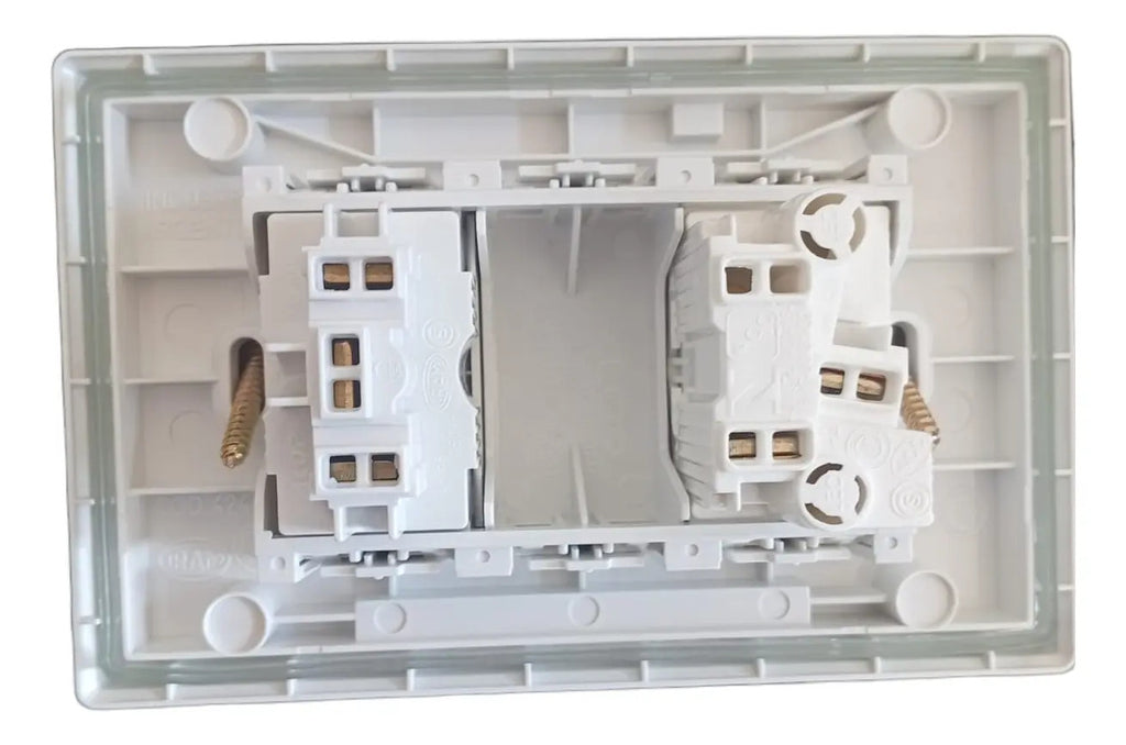 Interruptor Hidrobox 9/12+enchufe 10/16a Embut Exterior Ip55