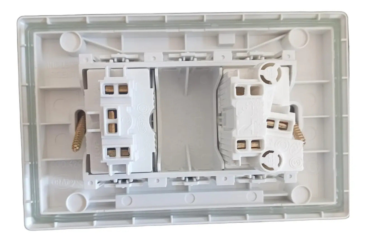 Interruptor Hidrobox 9/12+enchufe 10/16a Embut Exterior Ip55