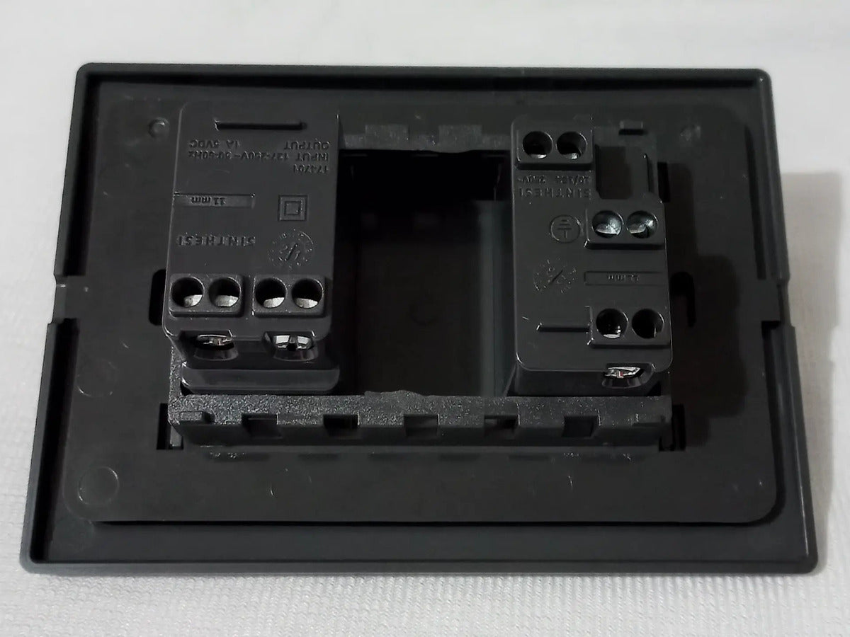 Toma Corriente 10a + Toma Usb Noir S22 Sinthesi