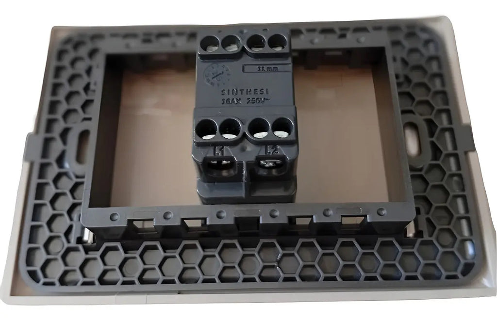 Pack Interruptor De Cruzamiento 4 Vías + Dos Int 9/24 Sec 16 A 250v Beige-dorado 220v