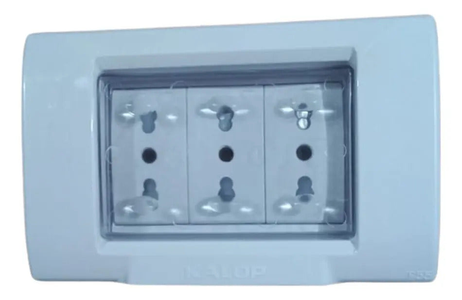 Tomacorriente Triple Exterior Kalop Hydrobox Blanco 16a Ip55